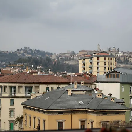 Szálloda Infinita Bergamo